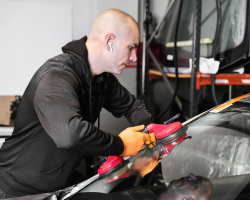 Auto Glass Repair Service